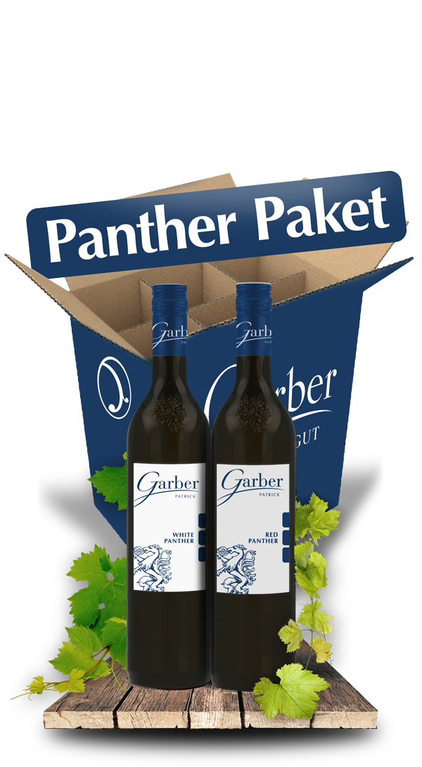 Panther Weinpaket vom Weingut Garber mit sechs Flaschen: je zwei Green Panther (Sauvignon Blanc im Holzfass), Red Panther (Rotwein) und White Panther (Weißburgunder). Präsentiert auf Holzhintergrund mit dekorativen Weinblättern.